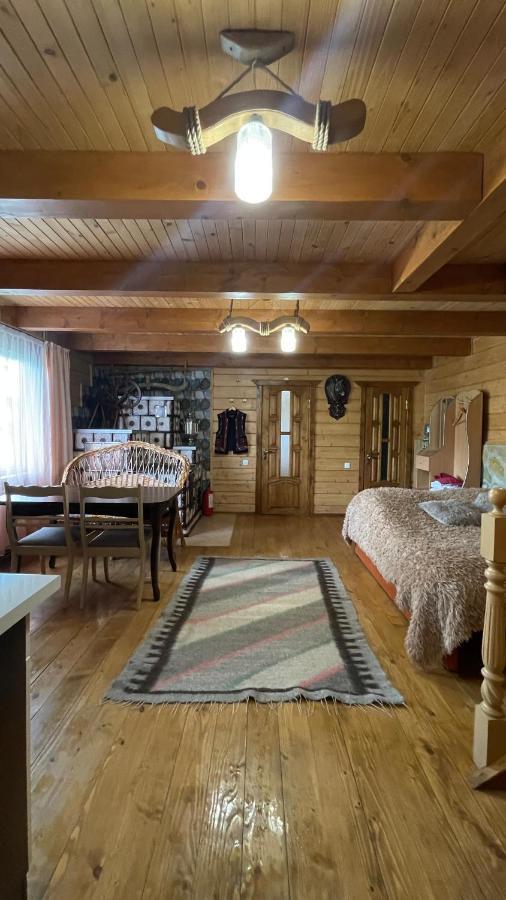 Будиночок В Карпатах Yaremche Ngoại thất bức ảnh
